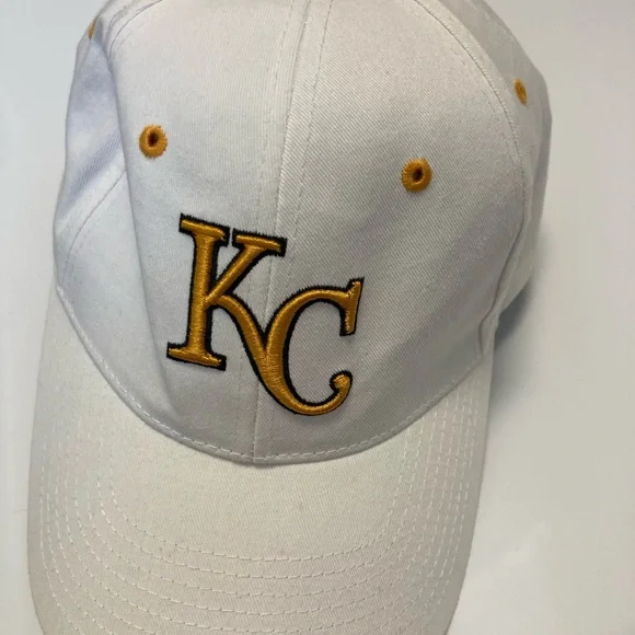 Accessories | Elegant White And Gold Kc Logo Womens Hat  display picture 2